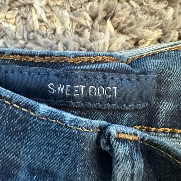 Lucky Brand Sweet Boot Bootcut jeans. Low rise. size 0/25. - Picture 3 of 8